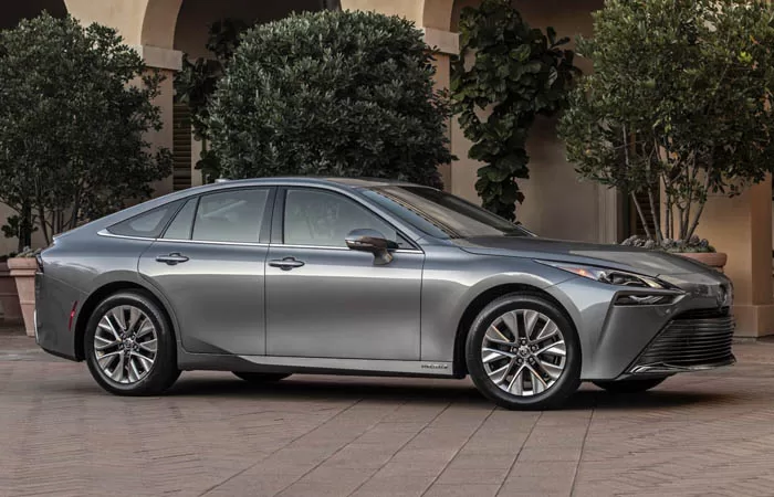 Carro Toyota Mirai é Movido a Água 2